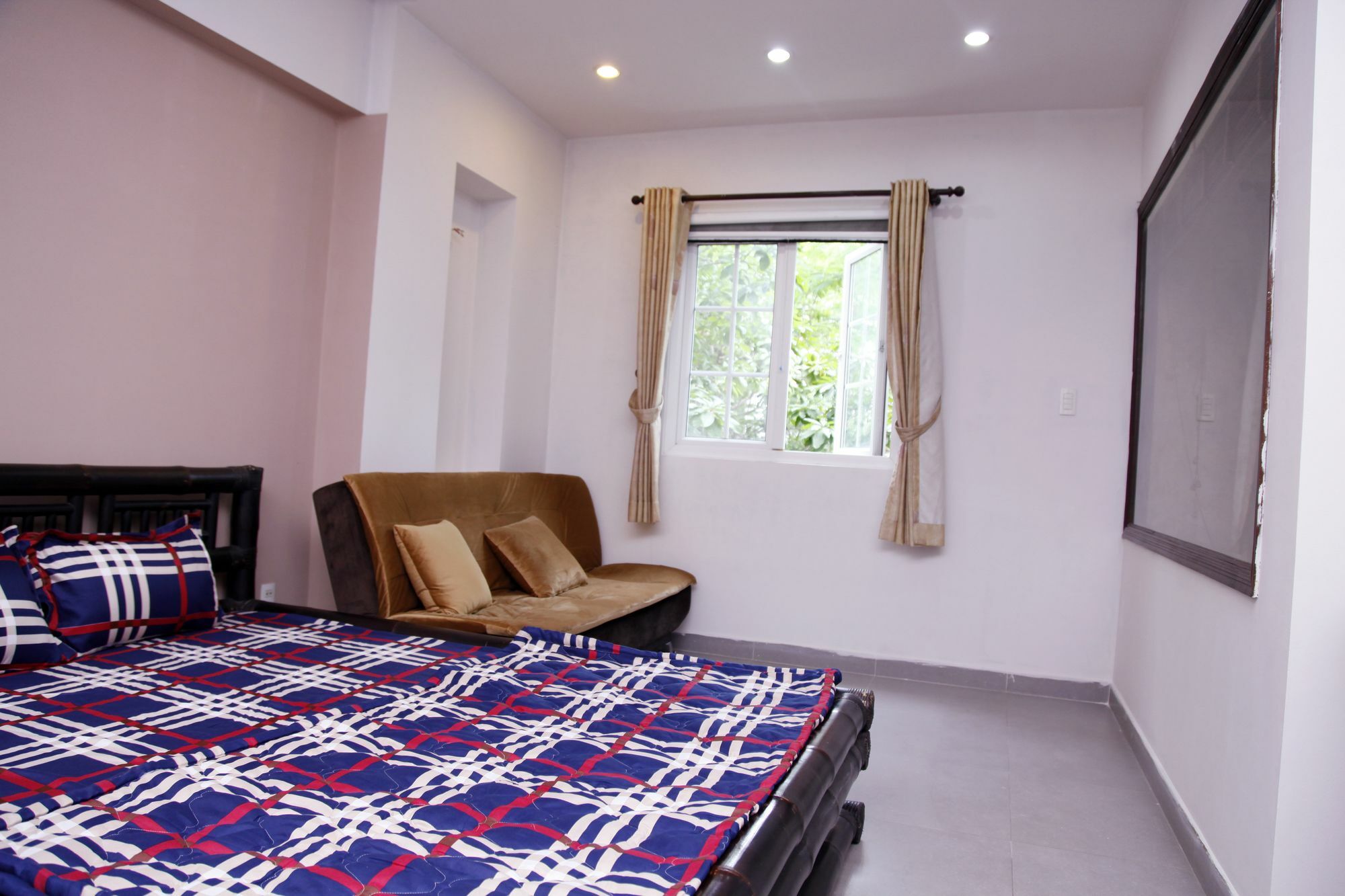 Apartmán Sakura Cafe Ho Či Minovo Město Exteriér fotografie